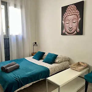 studio-intra-muros-au-calme.fr-provencehotel.com/